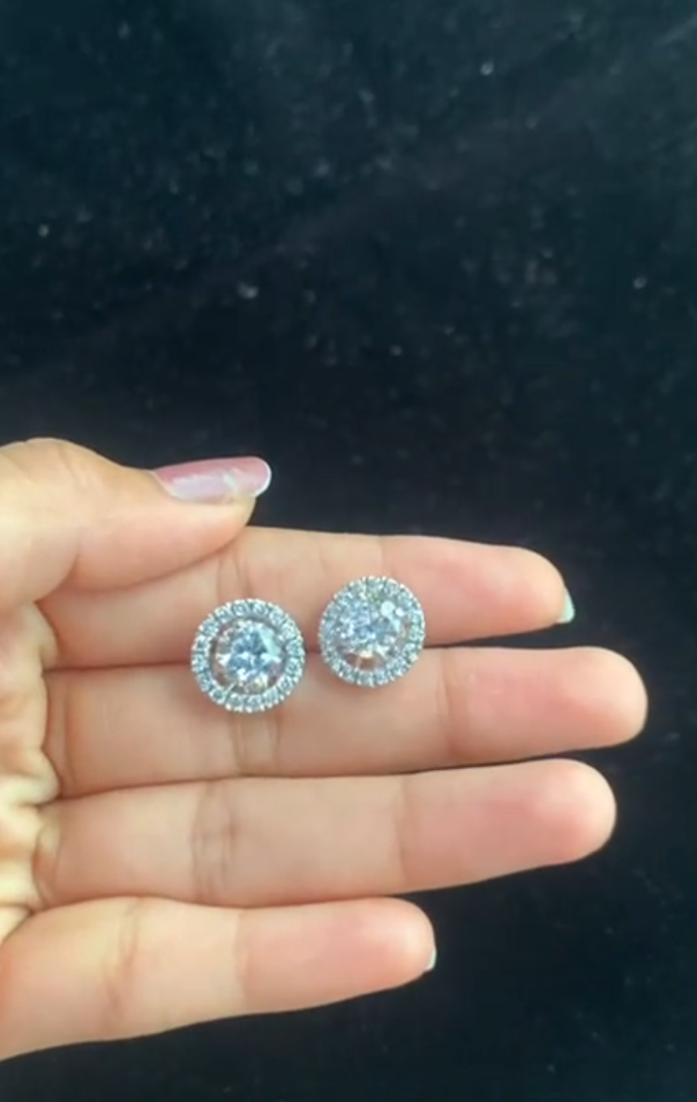 Want to double your money? Sell this!  - Lab Grown Diamond Studs for Resellers/Ecom Owners/Shopkeepers/International